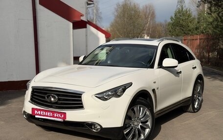 Infiniti QX70, 2015 год, 2 990 000 рублей, 2 фотография