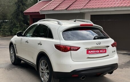 Infiniti QX70, 2015 год, 2 990 000 рублей, 4 фотография