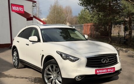 Infiniti QX70, 2015 год, 2 990 000 рублей, 3 фотография