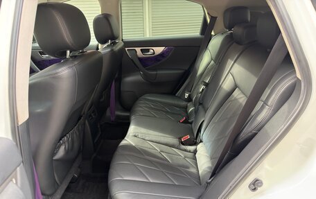 Infiniti QX70, 2015 год, 2 990 000 рублей, 20 фотография