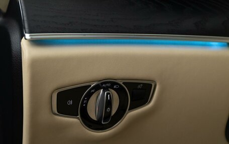 Mercedes-Benz E-Класс, 2019 год, 3 925 046 рублей, 19 фотография