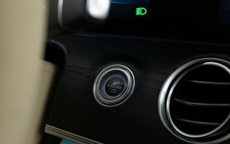 Mercedes-Benz E-Класс, 2019 год, 3 925 046 рублей, 20 фотография