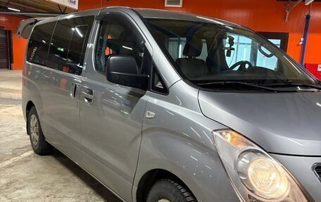 Hyundai H-1 II рестайлинг, 2016 год, 2 490 000 рублей, 3 фотография