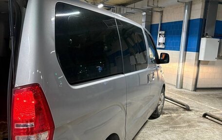 Hyundai H-1 II рестайлинг, 2016 год, 2 490 000 рублей, 6 фотография