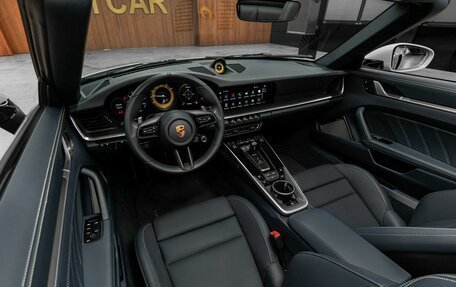 Porsche 911, 2022 год, 26 900 000 рублей, 28 фотография