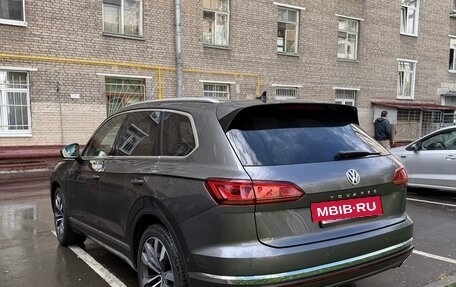 Volkswagen Touareg III, 2020 год, 4 800 000 рублей, 7 фотография