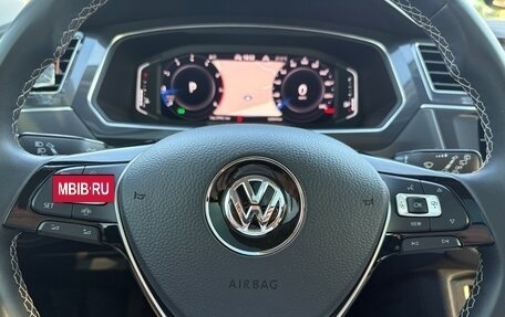 Volkswagen Tiguan II, 2021 год, 3 400 000 рублей, 13 фотография