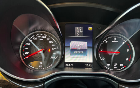 Mercedes-Benz V-Класс, 2017 год, 3 500 000 рублей, 4 фотография