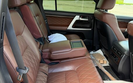 Toyota Land Cruiser 200, 2018 год, 5 950 000 рублей, 11 фотография