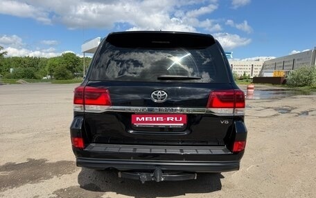 Toyota Land Cruiser 200, 2018 год, 5 950 000 рублей, 6 фотография