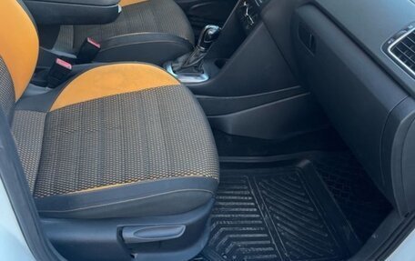 Volkswagen Polo VI (EU Market), 2013 год, 630 000 рублей, 10 фотография