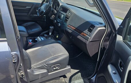 Mitsubishi Pajero IV, 2008 год, 1 480 000 рублей, 10 фотография