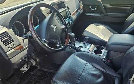 Mitsubishi Pajero IV, 2008 год, 1 480 000 рублей, 27 фотография