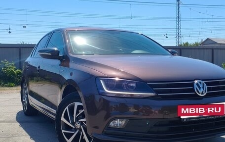 Volkswagen Jetta VI, 2017 год, 1 545 000 рублей, 2 фотография
