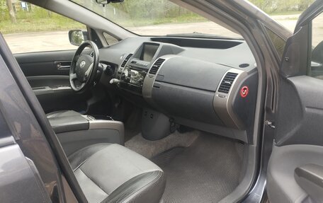 Toyota Prius, 2007 год, 850 000 рублей, 8 фотография