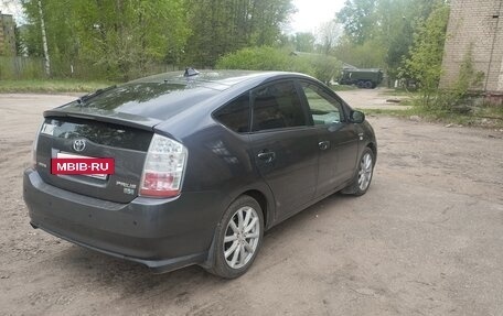 Toyota Prius, 2007 год, 850 000 рублей, 3 фотография