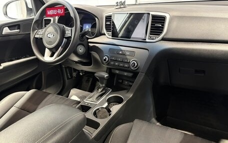 KIA Sportage IV рестайлинг, 2020 год, 2 125 400 рублей, 8 фотография