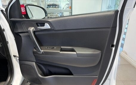 KIA Sportage IV рестайлинг, 2020 год, 2 125 400 рублей, 14 фотография