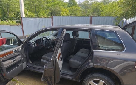Volkswagen Touareg III, 2007 год, 750 000 рублей, 2 фотография