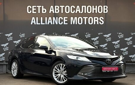 Toyota Camry, 2019 год, 2 399 000 рублей, 1 фотография