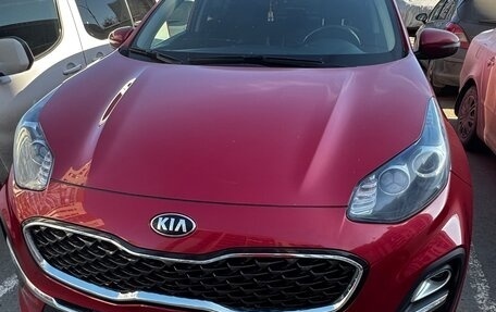 KIA Sportage IV рестайлинг, 2021 год, 2 300 000 рублей, 1 фотография