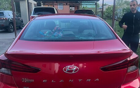 Hyundai Elantra, 2020 год, 1 650 000 рублей, 5 фотография
