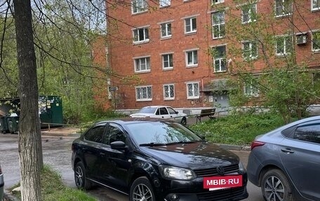 Volkswagen Polo VI (EU Market), 2011 год, 800 000 рублей, 3 фотография
