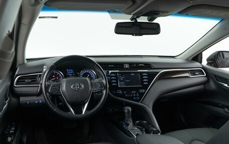 Toyota Camry, 2019 год, 2 247 077 рублей, 6 фотография