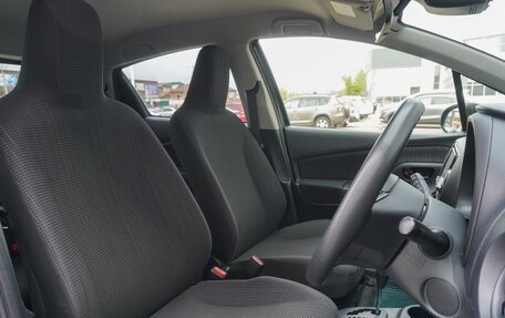 Toyota Vitz, 2018 год, 925 000 рублей, 13 фотография