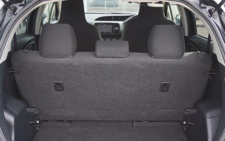 Toyota Vitz, 2018 год, 925 000 рублей, 24 фотография