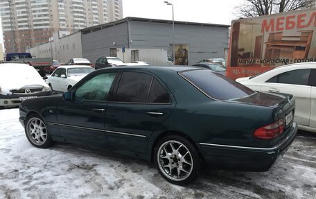 Mercedes-Benz E-Класс, 1996 год, 225 000 рублей, 5 фотография
