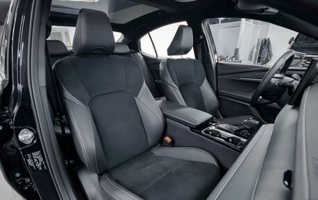 Toyota Camry, 2026 год, 4 199 000 рублей, 19 фотография