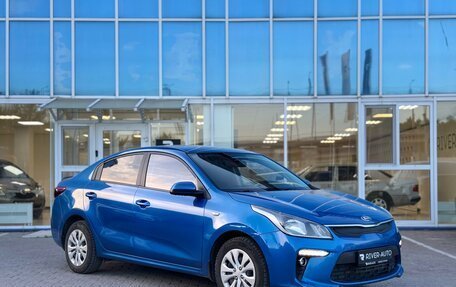 KIA Rio IV, 2017 год, 975 000 рублей, 2 фотография