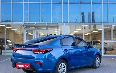 KIA Rio IV, 2017 год, 975 000 рублей, 3 фотография