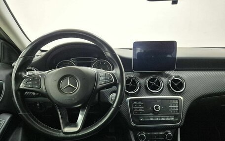 Mercedes-Benz GLA, 2019 год, 2 575 000 рублей, 10 фотография