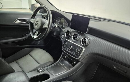 Mercedes-Benz GLA, 2019 год, 2 575 000 рублей, 14 фотография