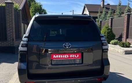 Toyota Land Cruiser Prado 150 рестайлинг 2, 2018 год, 6 200 000 рублей, 6 фотография