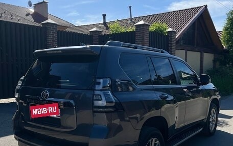 Toyota Land Cruiser Prado 150 рестайлинг 2, 2018 год, 6 200 000 рублей, 7 фотография