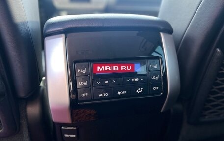 Toyota Land Cruiser Prado 150 рестайлинг 2, 2018 год, 6 200 000 рублей, 9 фотография