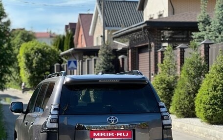 Toyota Land Cruiser Prado 150 рестайлинг 2, 2018 год, 6 200 000 рублей, 27 фотография