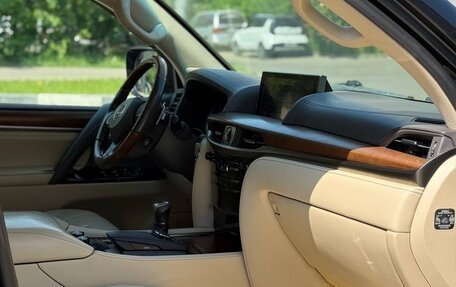 Lexus LX III, 2016 год, 5 550 000 рублей, 7 фотография