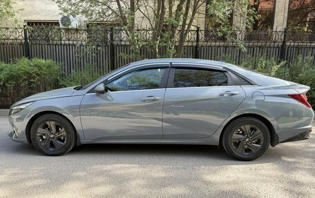 Hyundai Elantra, 2022 год, 1 380 000 рублей, 4 фотография