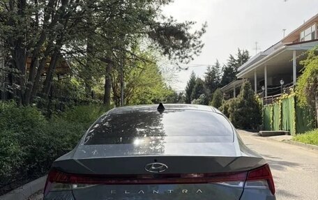Hyundai Elantra, 2022 год, 1 380 000 рублей, 2 фотография