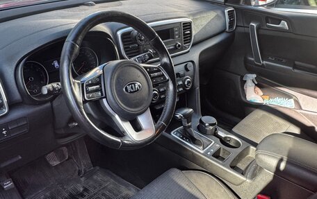 KIA Sportage IV рестайлинг, 2021 год, 2 300 000 рублей, 8 фотография