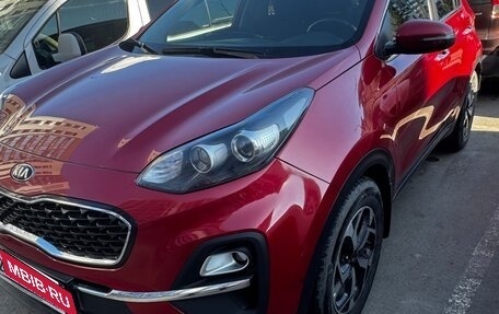 KIA Sportage IV рестайлинг, 2021 год, 2 300 000 рублей, 2 фотография