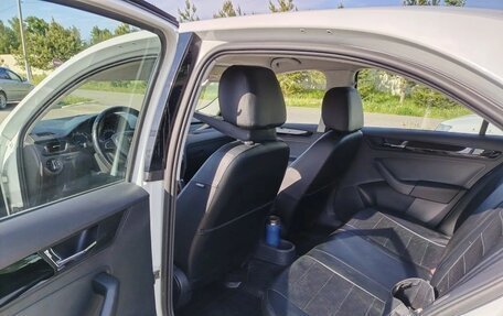 Skoda Rapid I, 2018 год, 1 200 000 рублей, 6 фотография