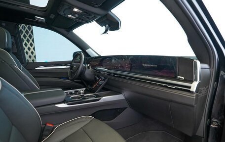 Cadillac Escalade V, 2022 год, 11 500 000 рублей, 12 фотография