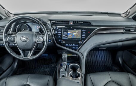 Toyota Camry, 2020 год, 2 803 000 рублей, 10 фотография