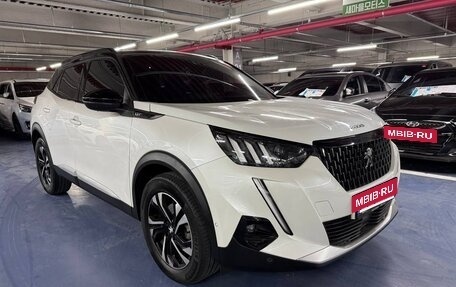 Peugeot 2008 II, 2021 год, 1 740 000 рублей, 3 фотография
