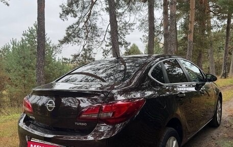Opel Astra J, 2013 год, 650 000 рублей, 4 фотография
